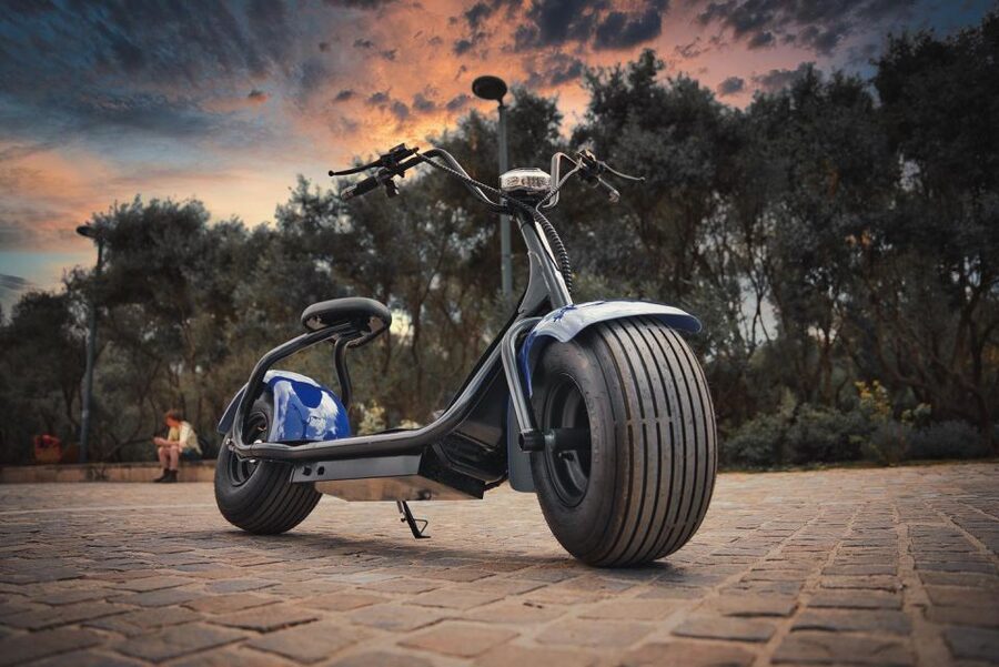 Athens: City Highlights Guided E-Scooter Tour - Plaka to Monastiraki: from postcard streets to major civic crossroads