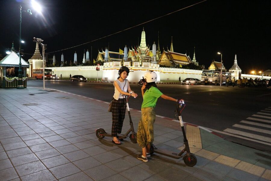 Bangkok: E-Scooter Night Tour with Local Street Food - Electric scooters at night: why this tour works so well