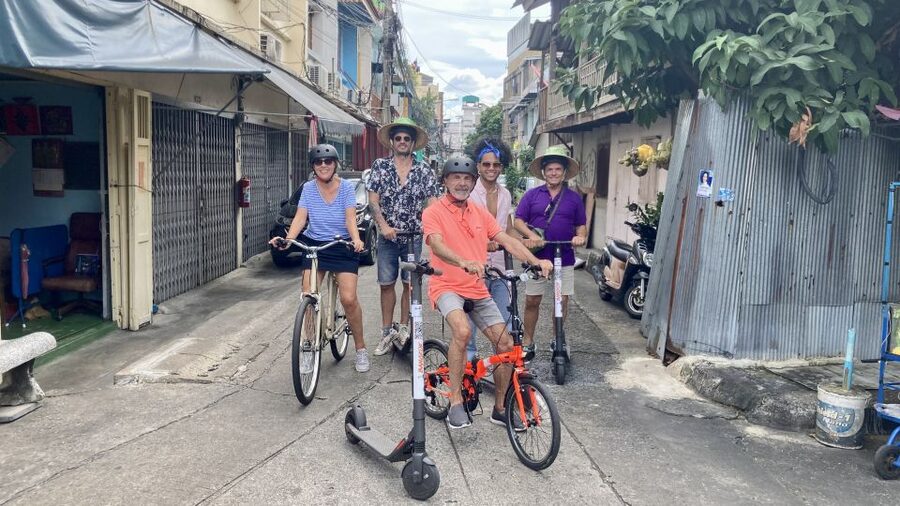 Bangkok : Old City Guided E-Scooter &/or Bike Tour - What the Best-Case Day Feels Like