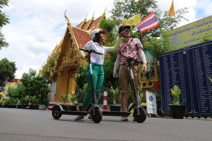 Bangkok: Riverside E-Scooter Adventure with StreetFood Snack - Why this 3-hour e-scooter route is better than walking