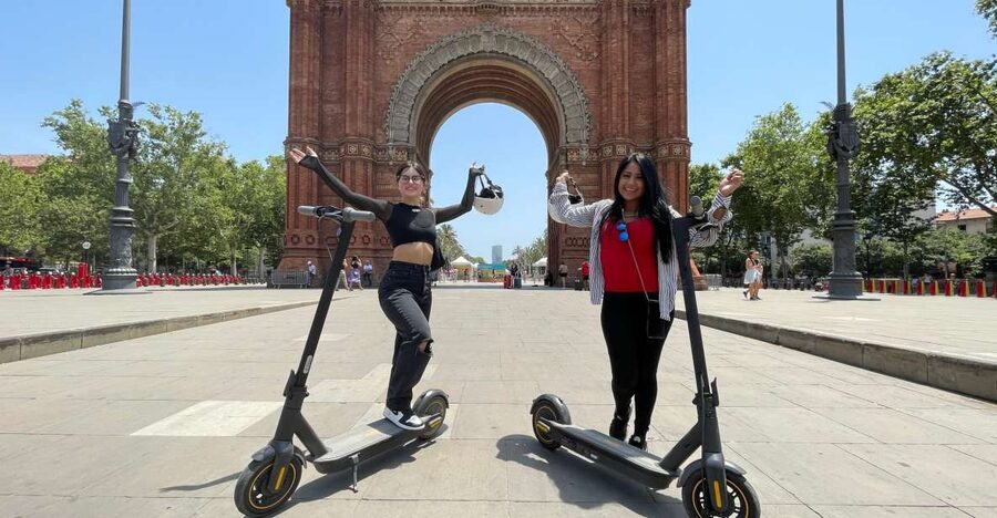Barcelona: 2-Hour e-Scooter Tour - The Columbus Monument Moment: A Quick Stop That Adds Meaning