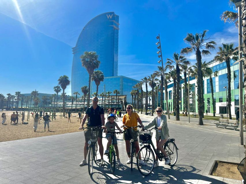 Barcelona: beach E-bike or E-Scooter Tour - W Barcelona and Barceloneta Beach: the sea-breeze stretch