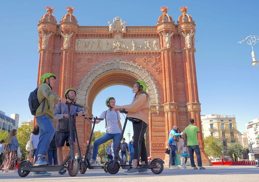 Barcelona: Gaudi Highlights Guided Tour by Electric Scooter - Barceloneta and the Beachside Stretch: When the Day Turns Slower