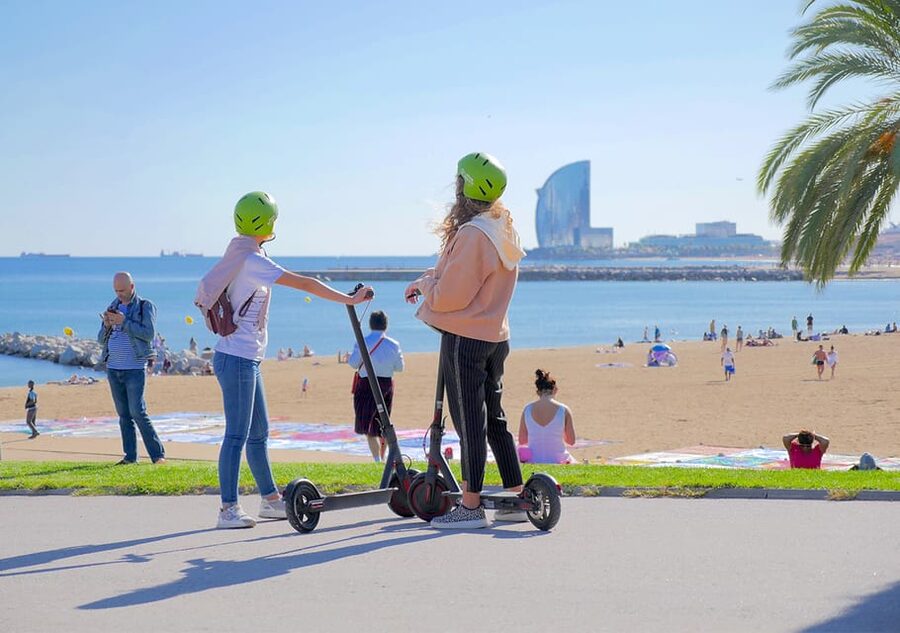 Barcelona: Gaudi Highlights Guided Tour by Electric Scooter - Poblenou and the Beach Chain: Fast Stops That Still Add Up