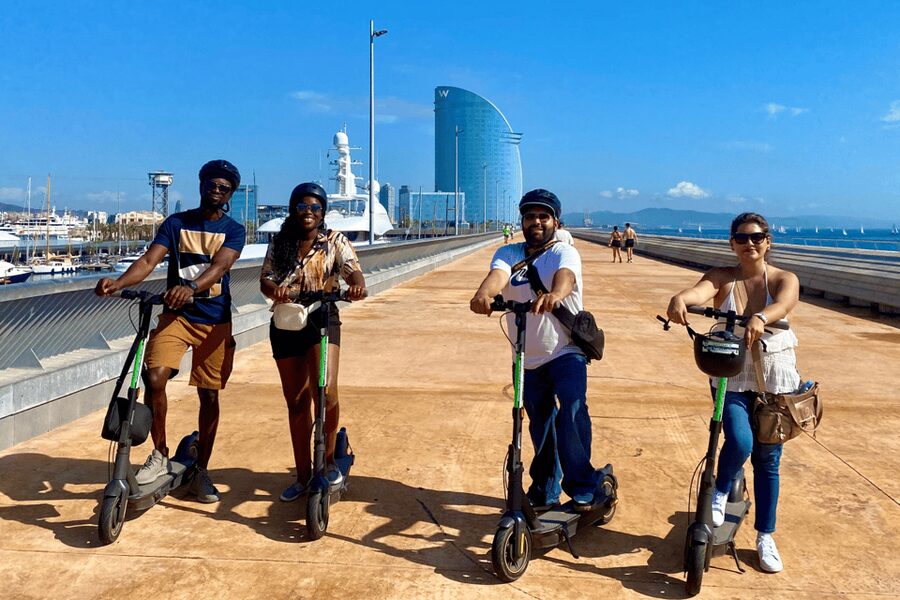 Barcelona: Sagrada Familia Electric Scooter or Bike Tour - Picking Your Ride: Bike, E-Bike, or E-Scooter
