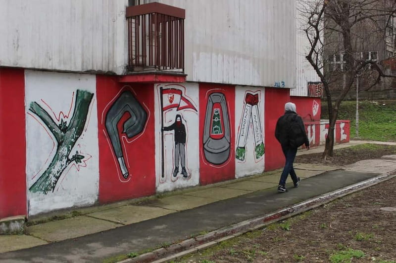 Belgrade Hooligans E Scooter tour - Meeting at Maršala Birjuzova: easy start, clear focus