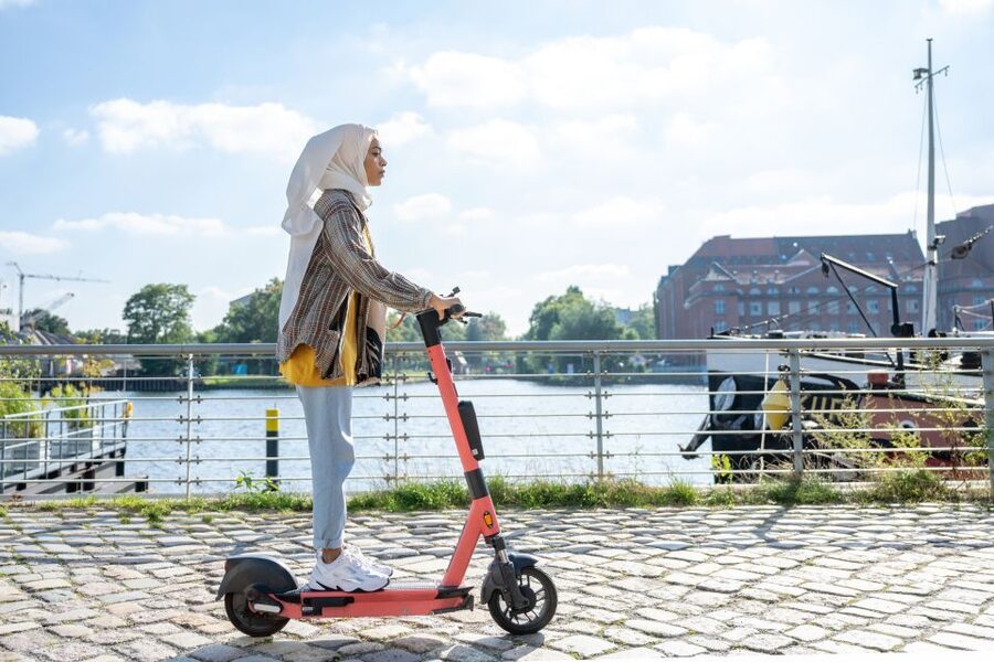 Berlin: 3-H Top Sights Guided E-Scooter Tour - Following the Spree River and the Parks Where People Hang Out