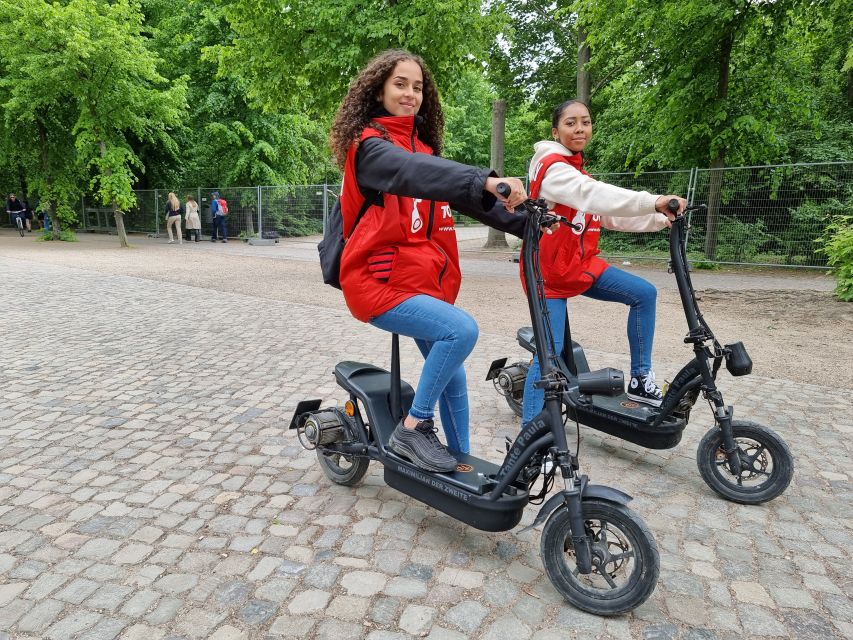 Berlin: 3-H VIP Private E-Scooter Highlights Tour - Reaching the Reichstag: a front-row seat to the story