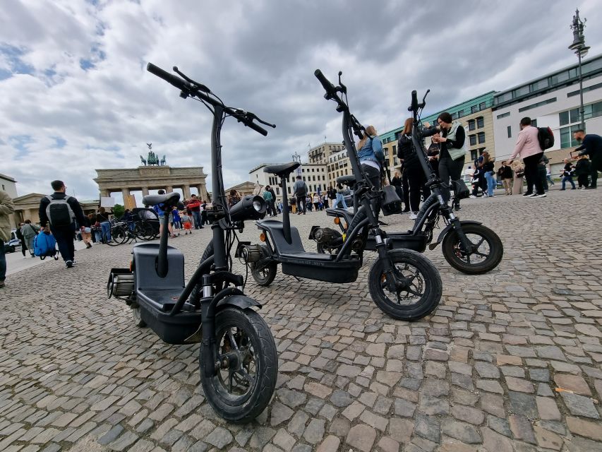 Berlin: 3-H VIP Private E-Scooter Highlights Tour - Getting started at Robot City Segway Tour (Claire-Waldhoff-Straße 6)