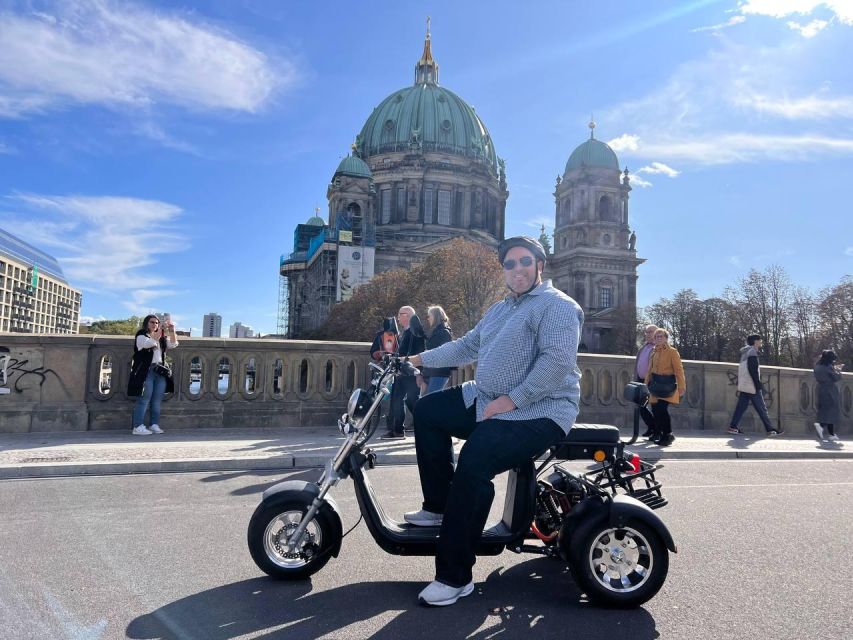 Berlin City: 2 Hour Guided Fat Tire E-Scooter Tour - Key things that make this Berlin e-scooter tour work