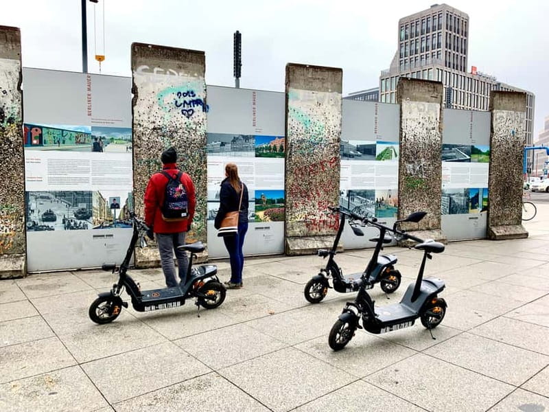 Berlin: Thrilling E-Scooter Adventure Tour - Berlin Highlights Without the Crowds: How the Stops Work