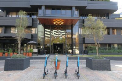 Cape Town: bicycle or E-scooter History Tour with Coffee - Meeting at Old Biscuit Mill and Rolling With the Group