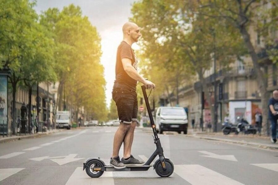 Central Park Electric Scooter Rental - Helmets, locks, and first-time scooter comfort (what actually matters)