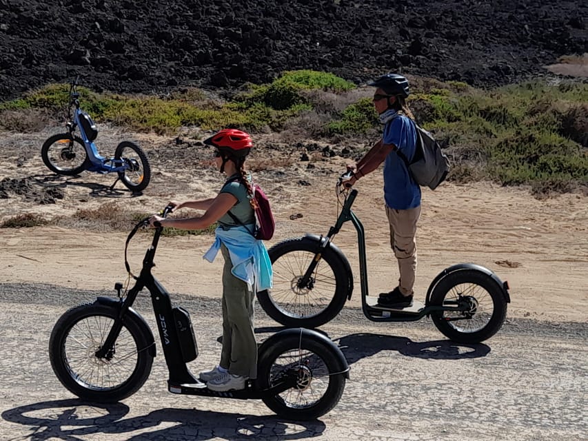 Corralejo: Off Road Adventure on E-scooter - Montaña Lomo Blanco: volcanic panoramas with a change in feel