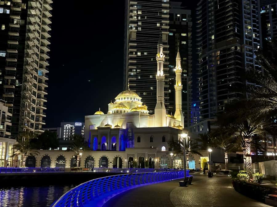 Dubai: E-Scooter Guided Tour of Marina, JBR & Bluewaters - Meeting at Dorra Bay and Getting Comfortable Fast