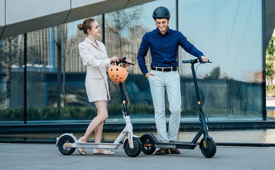 Electric Scooter Tour: Full Tour - 3-Hours of Magic! - Modern Warsaw in one sweep: Palaces, gardens, and the big skyline