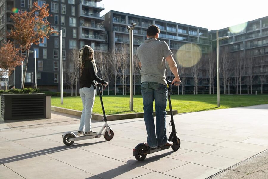 Electric Scooter Tour: Full Tour (Old Town + Shipyard) 3hour - Old Town landmarks: St. Mary’s Basilica, Golden Gate, and the Great Armory