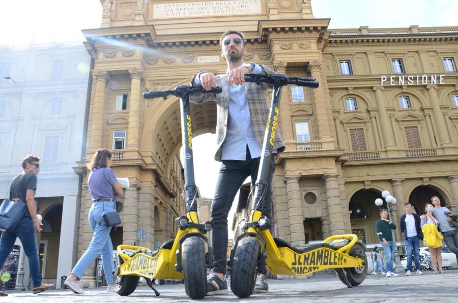 Florence: Electric Scooter Tour with Guide - Key things to know before your electric scooter ride