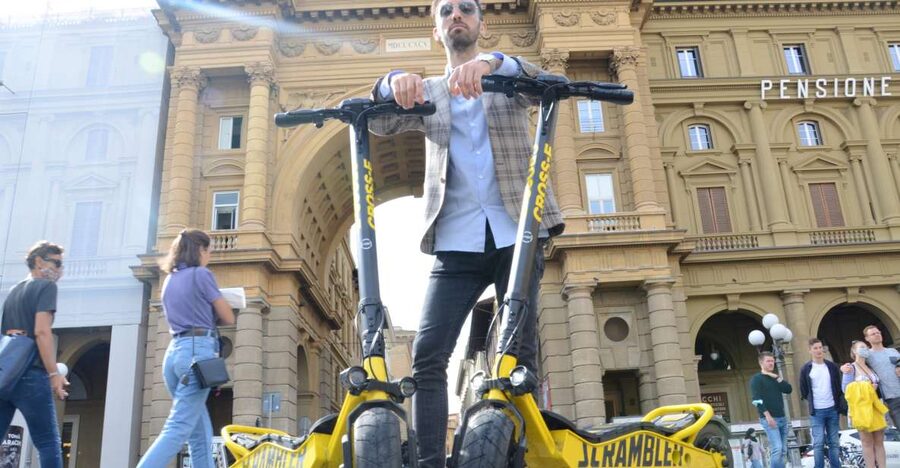 Florence: Electric Scooter Tour with Guide - Meeting at Eataly Bar: easy start, clear expectations