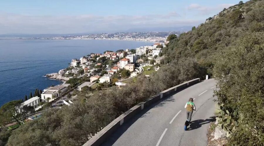 French Riviera : Guided Visit on a E-Scooter - Seaside Return Toward the Bay of Angels