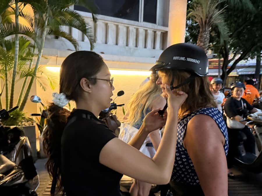 Ho Chi Minh: Local Food Tour by Scooter with Vegan Option - Safety gear and the reality of Saigon traffic