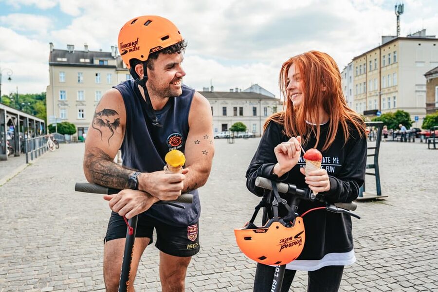 Krakow: Guided E-Scooter City Tour with Food Tastings - Should you book this e-scooter city tour with food tastings?