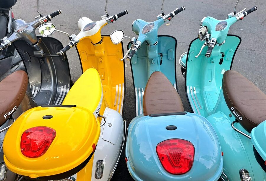 Maspalomas and Las Palmas: electric vintage scooter for rent - Maspalomas Side Day Plan: Easy Touring on a Calm-Speed Scooter
