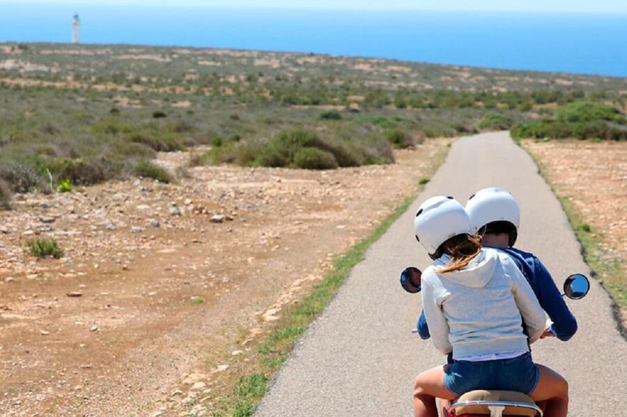 Maspalomas: Rent a 125 cc Scooter 2 seater in Gran Canaria - What’s Included: Helmets, Trunk, Map, and Roadside Backup