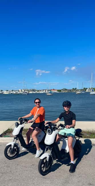 Naples Florida: Downtown Electric Moped Tour - Naples Pier: Gulf views, a short walk option, and bathrooms