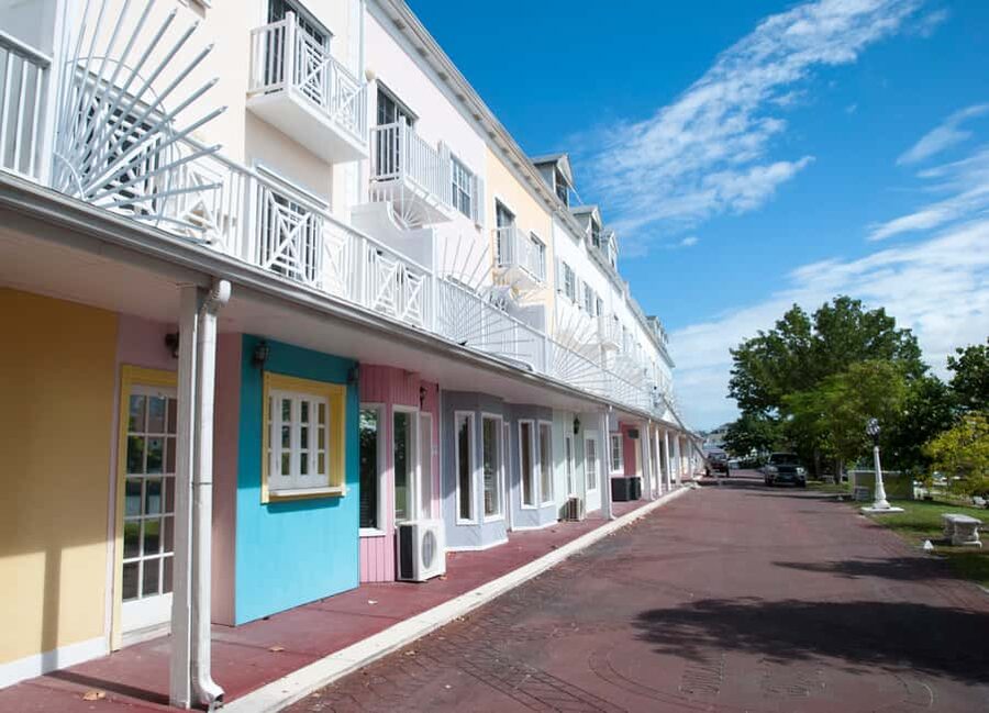 Nassau: E-Scooter Tour with Food Tasting and Local Drinks - Key things to know before you go