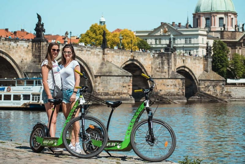 Prague: 3-Hour E-Scooter Tour in German - Meeting point and your first steps: training, helmets, and a quick briefing