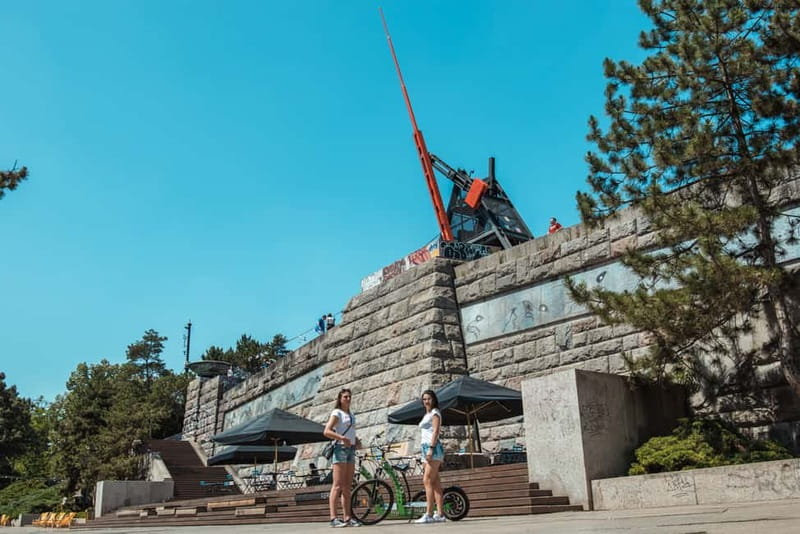 Prague: E-Scooter HUGO Bike Rental - Your 1–3 hour window: how to think about timing